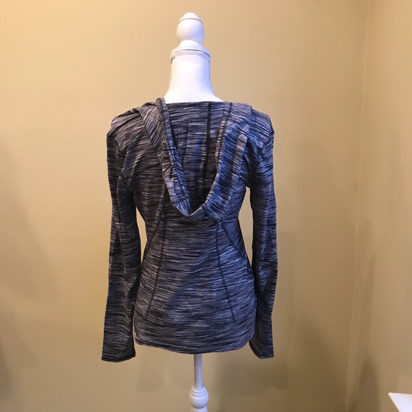 Light weight hoodie black & white long sleeve Sz M - Picture 3 of 6